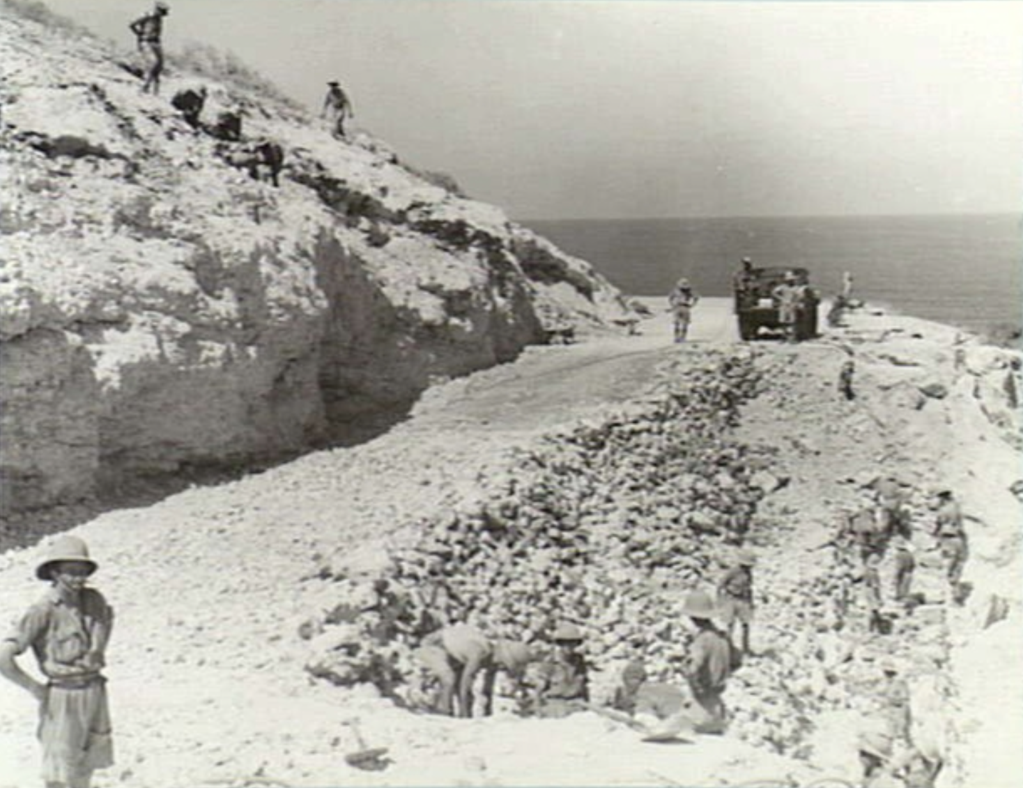 1941-road-repairs-Syria
